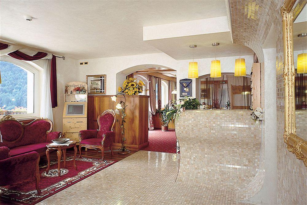 Olympia Hotel 3*
