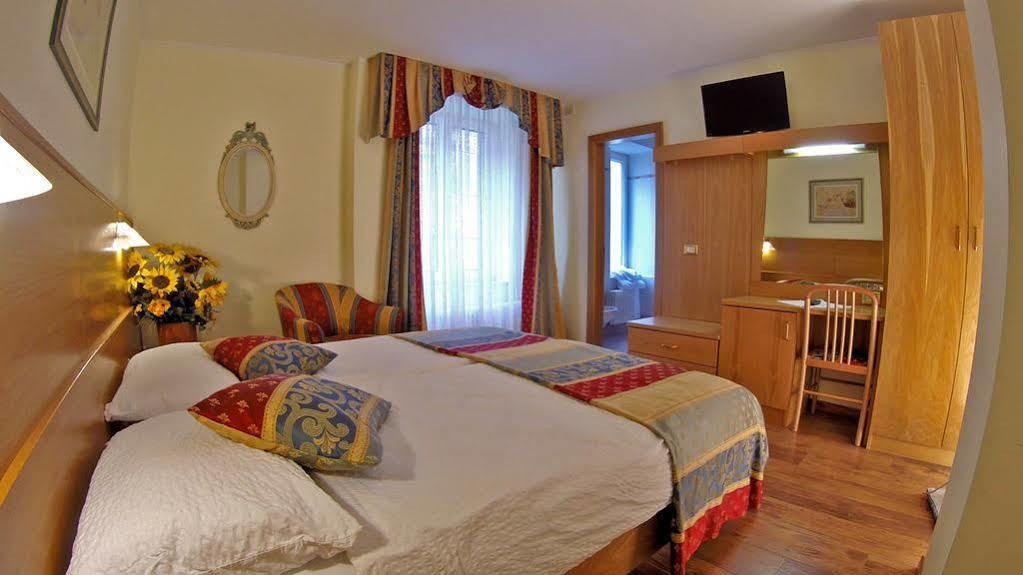 Olympia Hotel